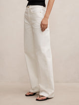Nicki Mid-Rise Straight Jeans Forever New