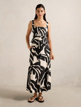 Darcy Printed Seamed Skirt Forever New