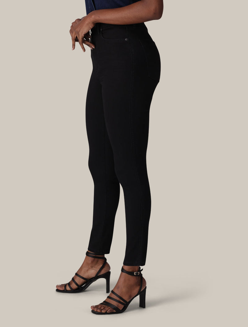 Hayley High-Rise Sculpt Jeans Forever New
