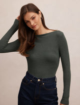 Jasmine Straight Neck Top Forever New