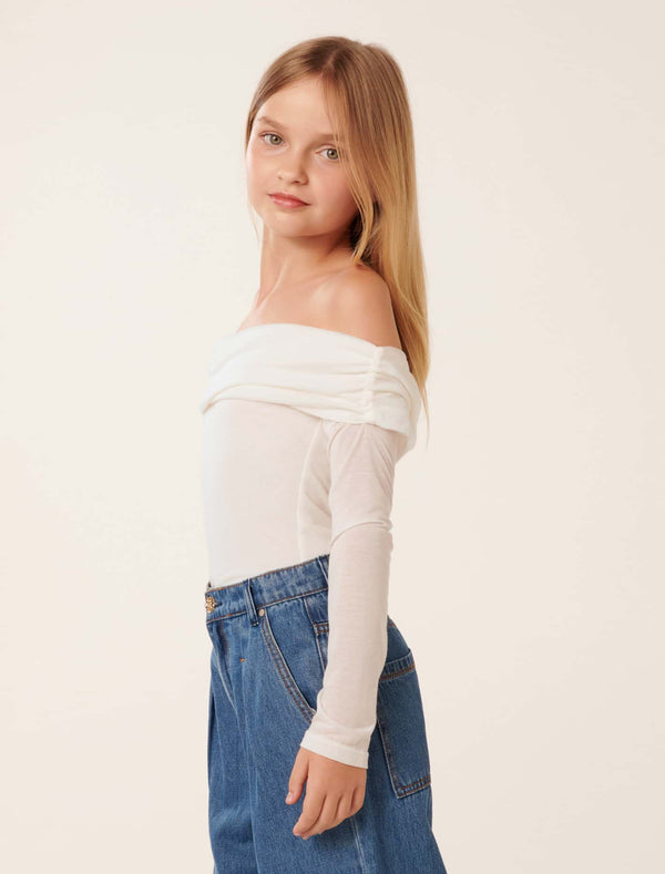 Cassidy Teen Off Shoulder T-Shirt Forever New