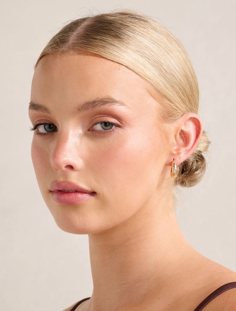 Signature Lara Small Hoop Earrings
