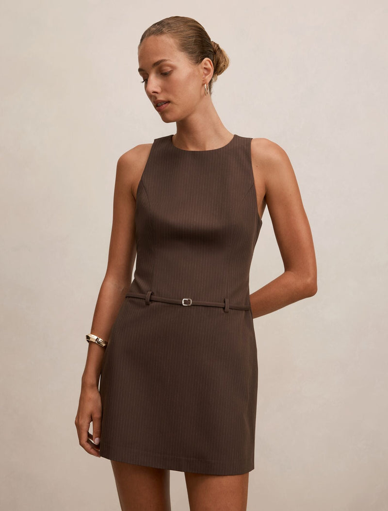 essie little brown dress Pinstripe Mini Choc Pinstripe Apply a thin layer Color:Yellow Posey Blue sweetheart tulle sequin Reset Your Wardrobe 2026-07-17