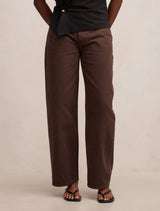 Emma Petite Mid Rise Barrel Jeans Chocolate Forever New