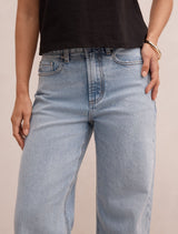 Nicki Petite Mid-Rise Straight Jeans Forever New