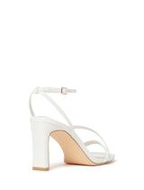 Vanessa Thin Block Heel Forever New