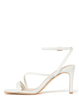 Vanessa Thin Block Heel Forever New