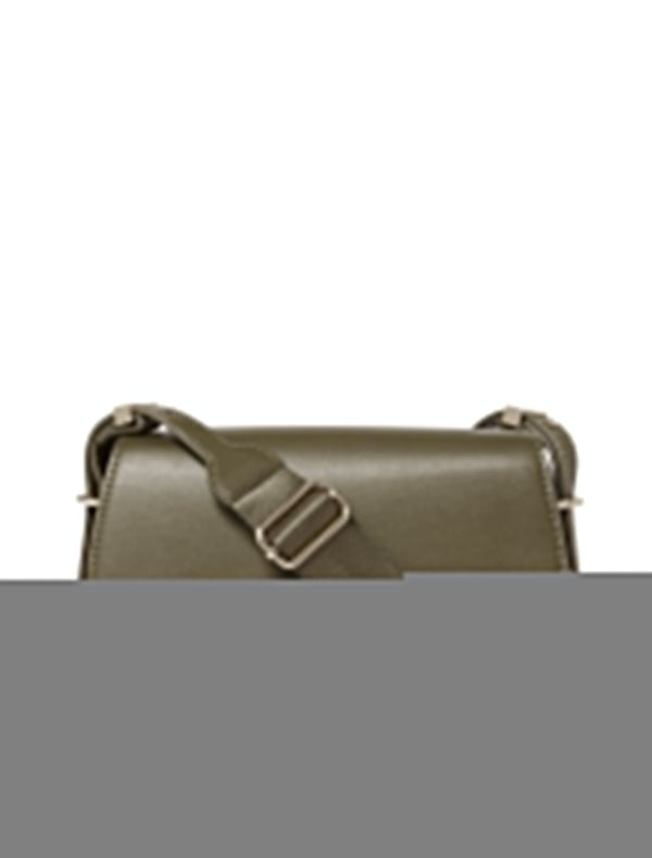 Amber Saddle Bag Forever New