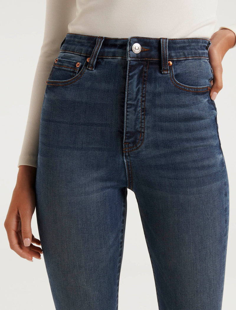 Mila Cropped High-Rise Skinny Jeans Forever New