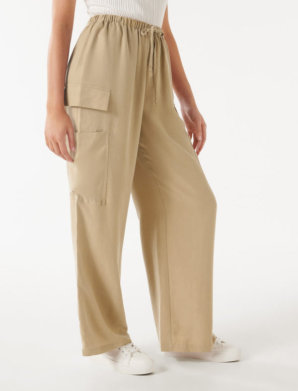 Elsie Elastic Waist Cargo Pants Forever New