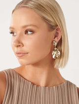 Signature Jenifer Textured Pearl Disc Earrings Forever New