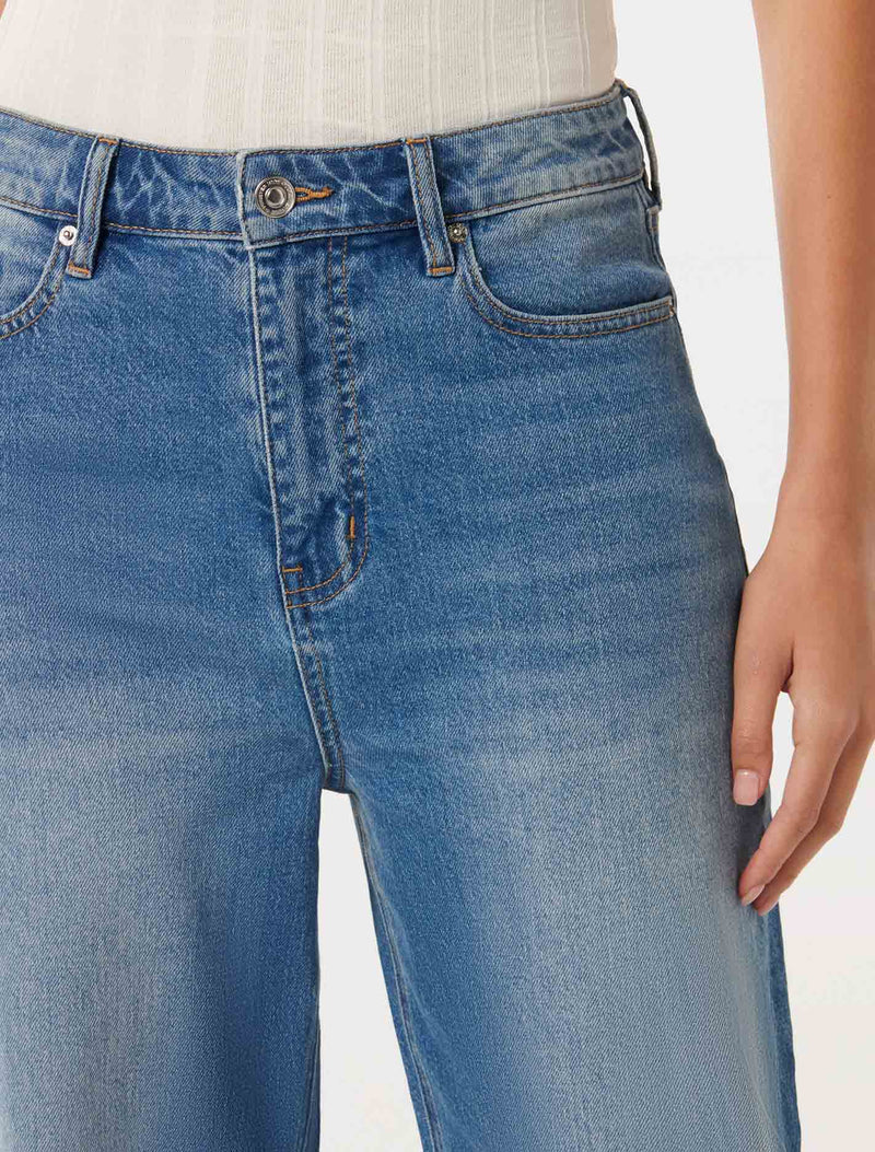 Ricky Barrel Leg Jeans Forever New