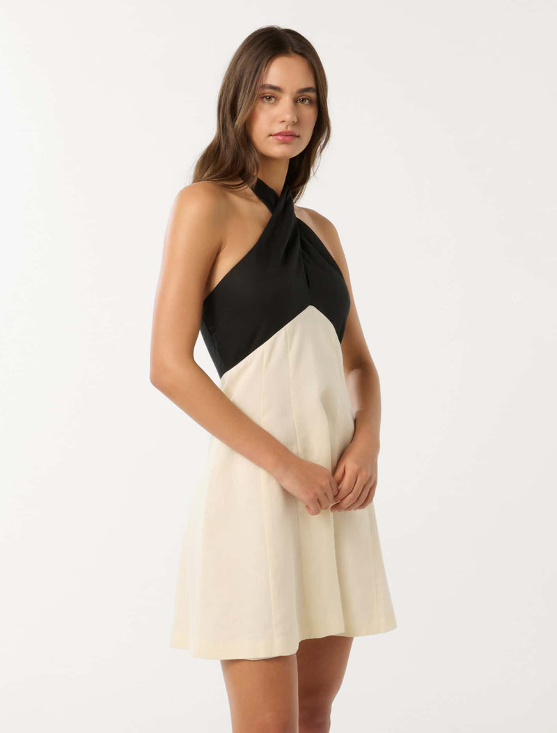 yve contrast halter dress in black ivory Yve Contrast Halter Dress In Ivory Black