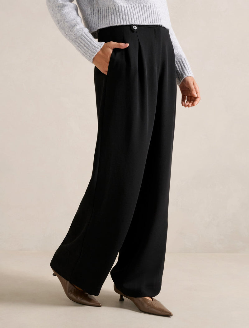 Desiree Button Straight Leg Pants Forever New