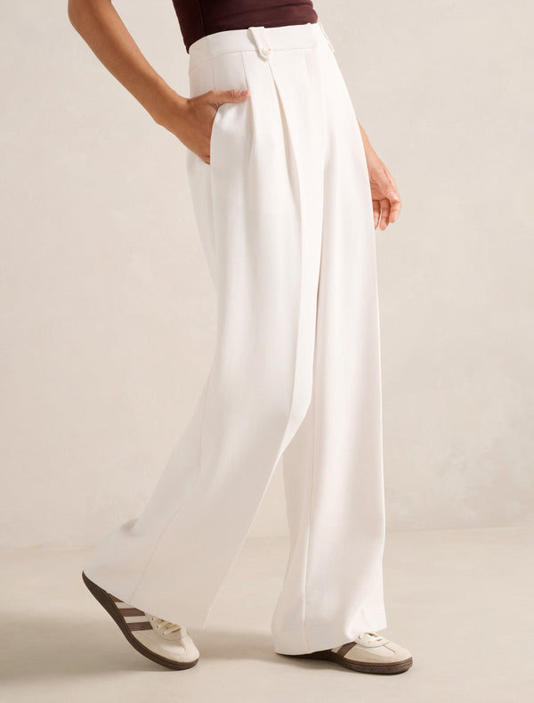 Desiree Button Straight Leg Pants Forever New