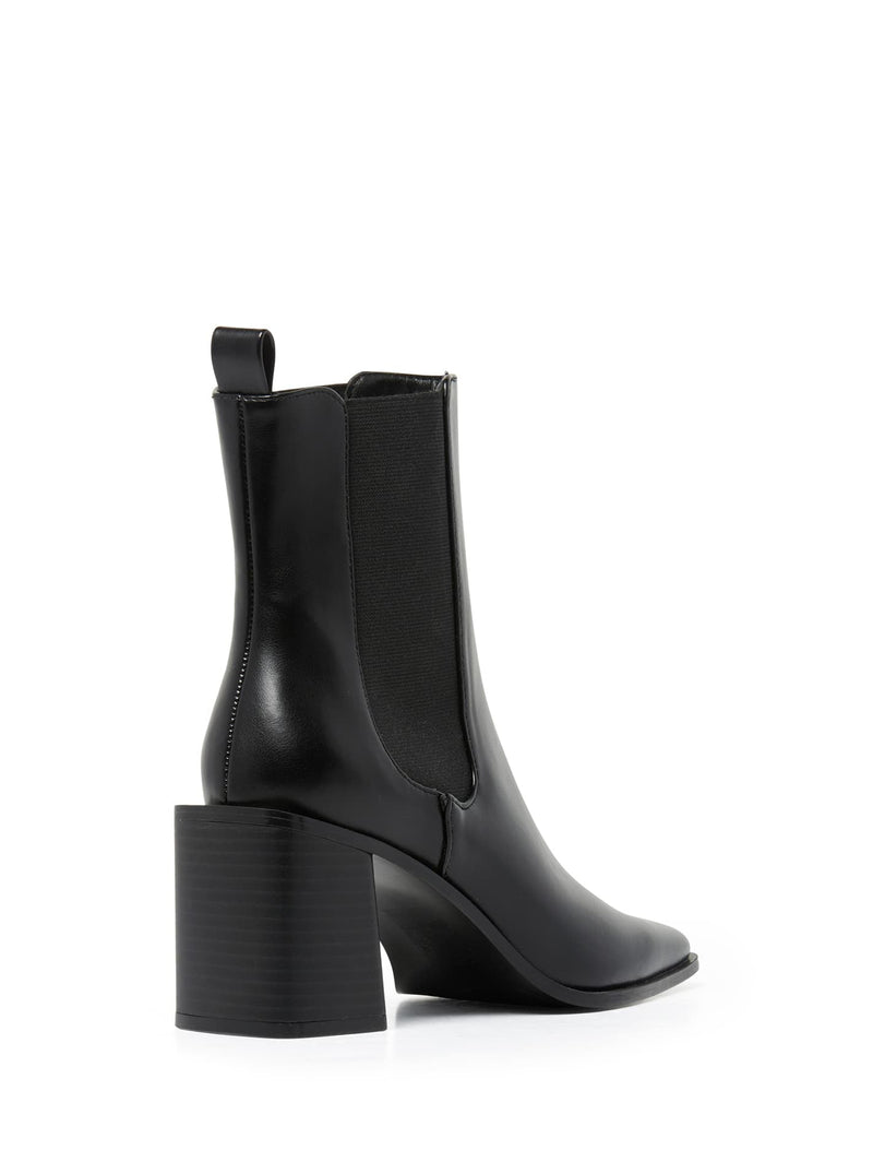 Hunter Block Heel Boot - Forever New