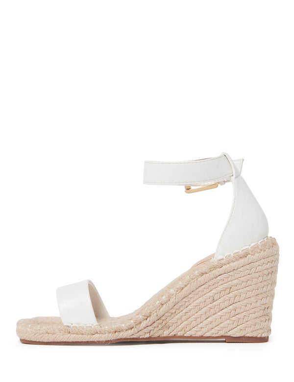 Amber Mid Wedge Heel Forever New