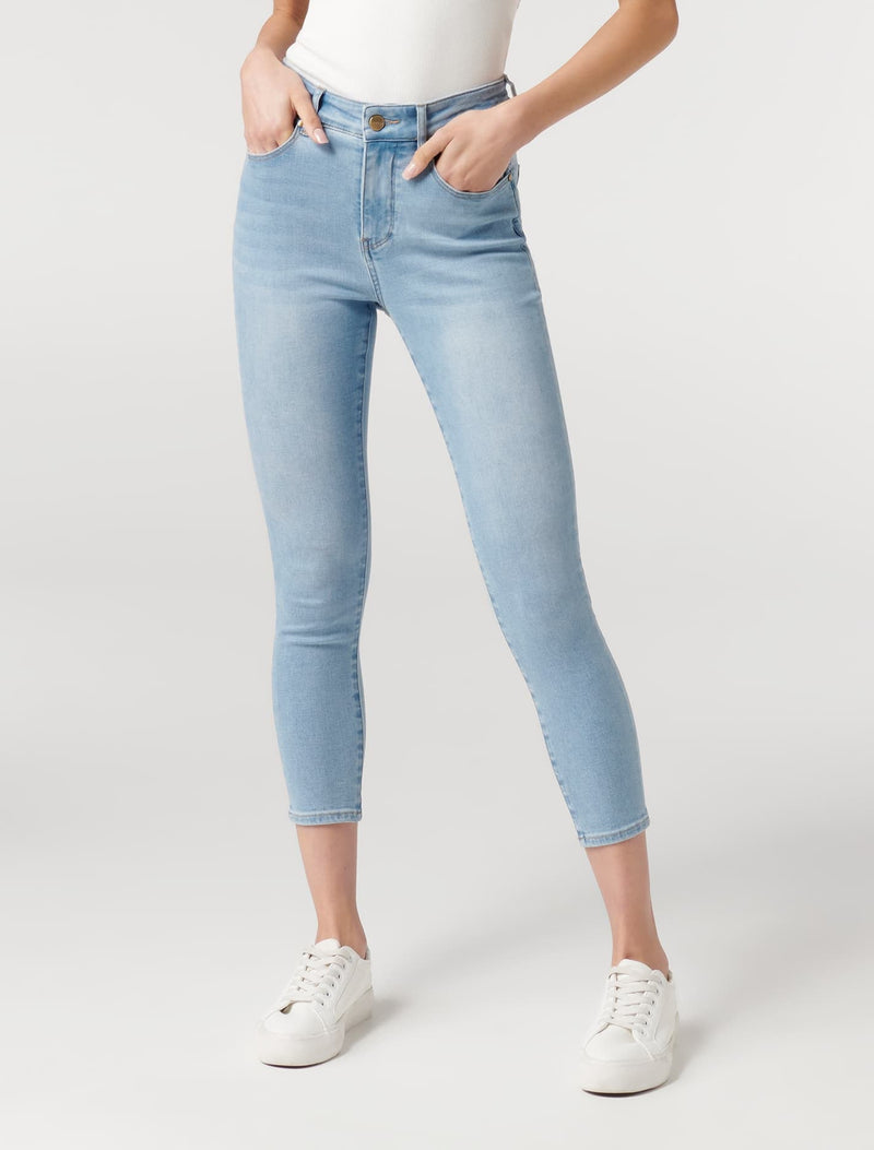 Sara Petite Mid Rise 7 8 Jean Light Wash Forever New